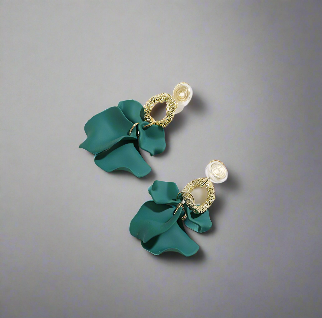 Clip on earrings - green leaves and golden