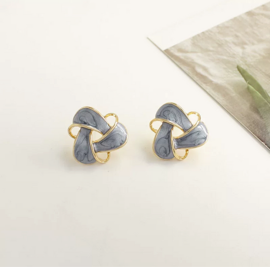 Clip on earrings- grey golden wire