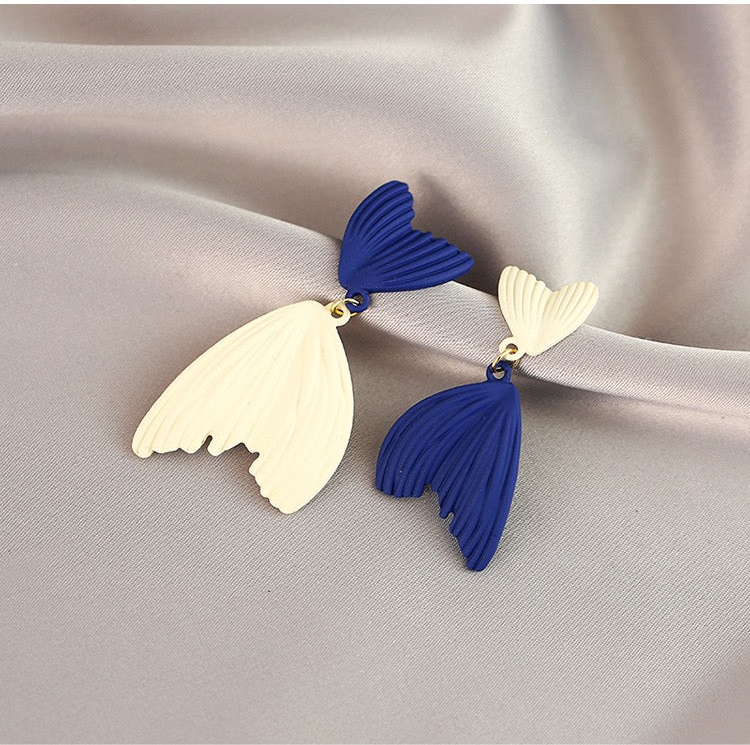 Clip on earrings - asymmetric fish tail blue and white